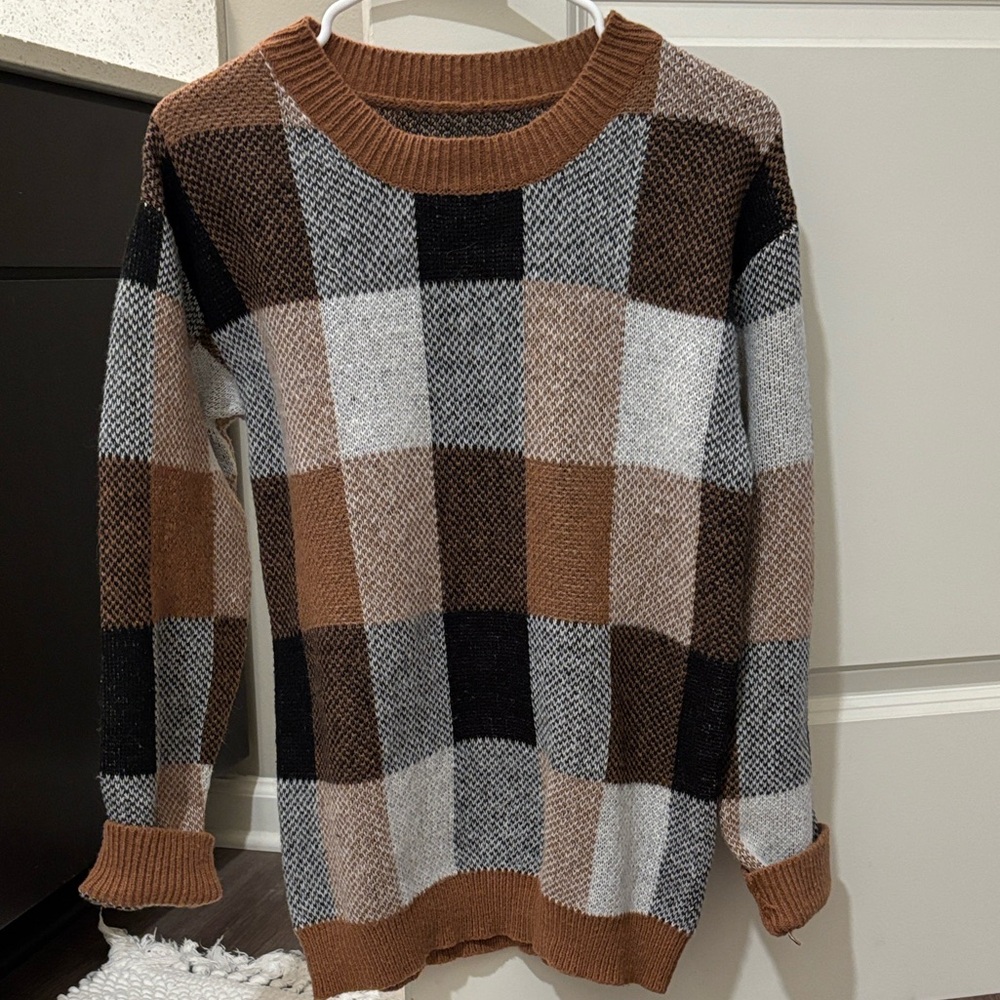 Plaid Women’s Sweater